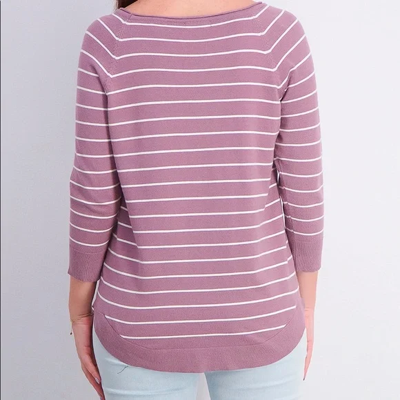 NWT Pink Clover Valencia Curved Hem Pullover sz M - Picture 2 of 3